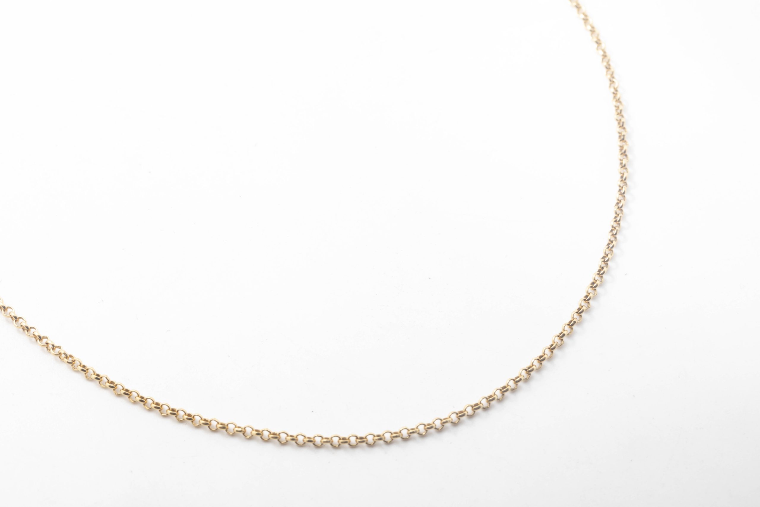 Cadena de oro amarillo