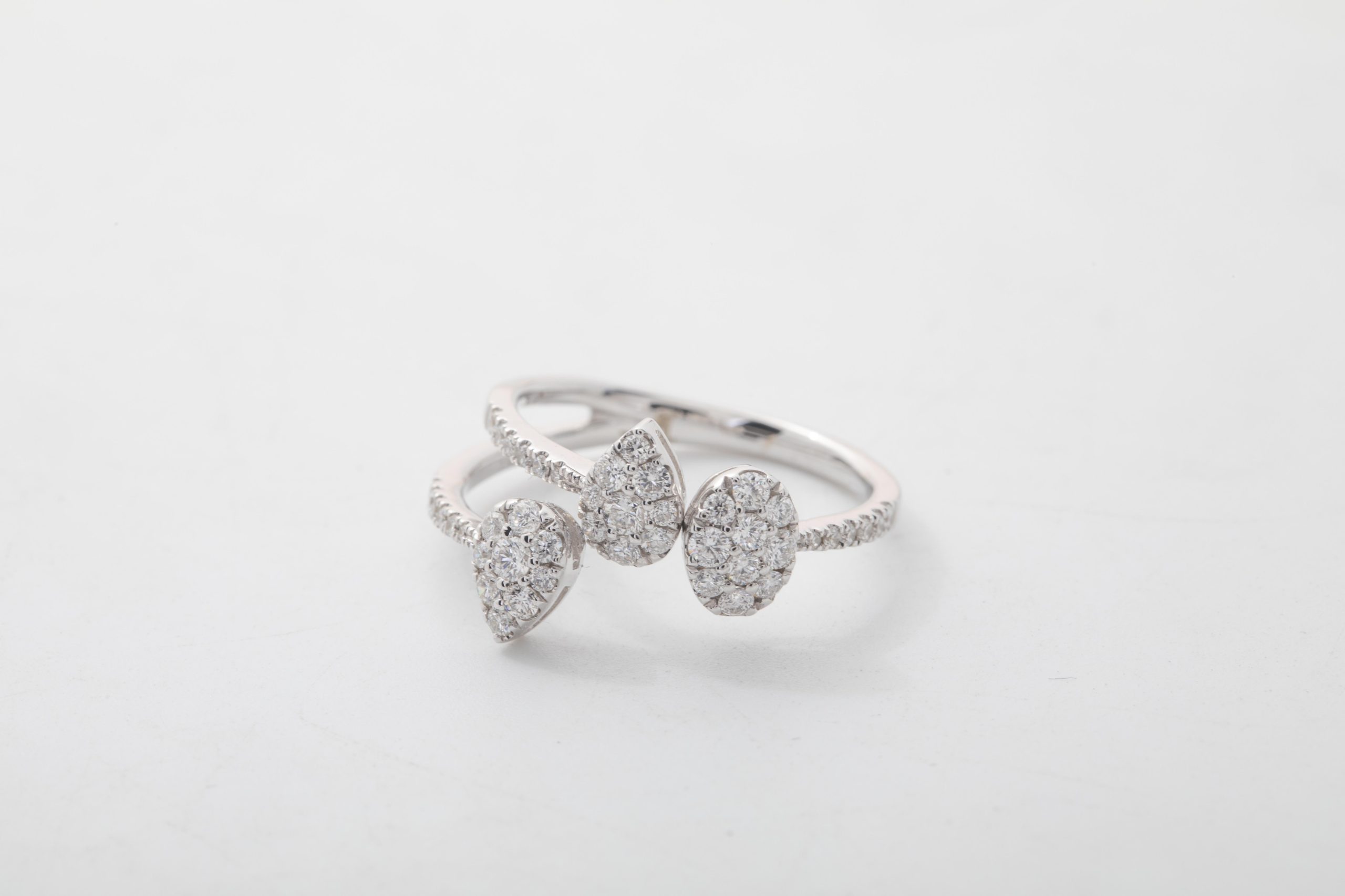 SORTIJA CON BRILLANTES