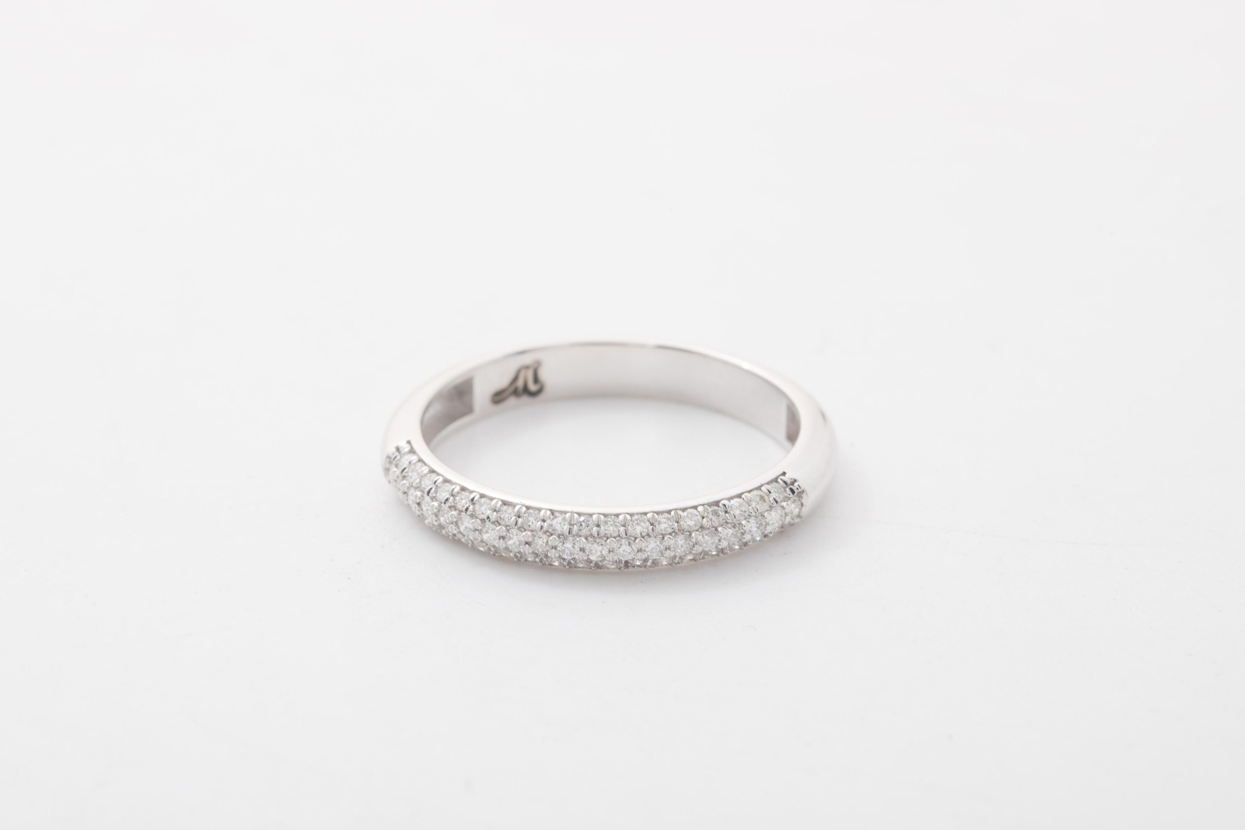SORTIJA CON BRILLANTES