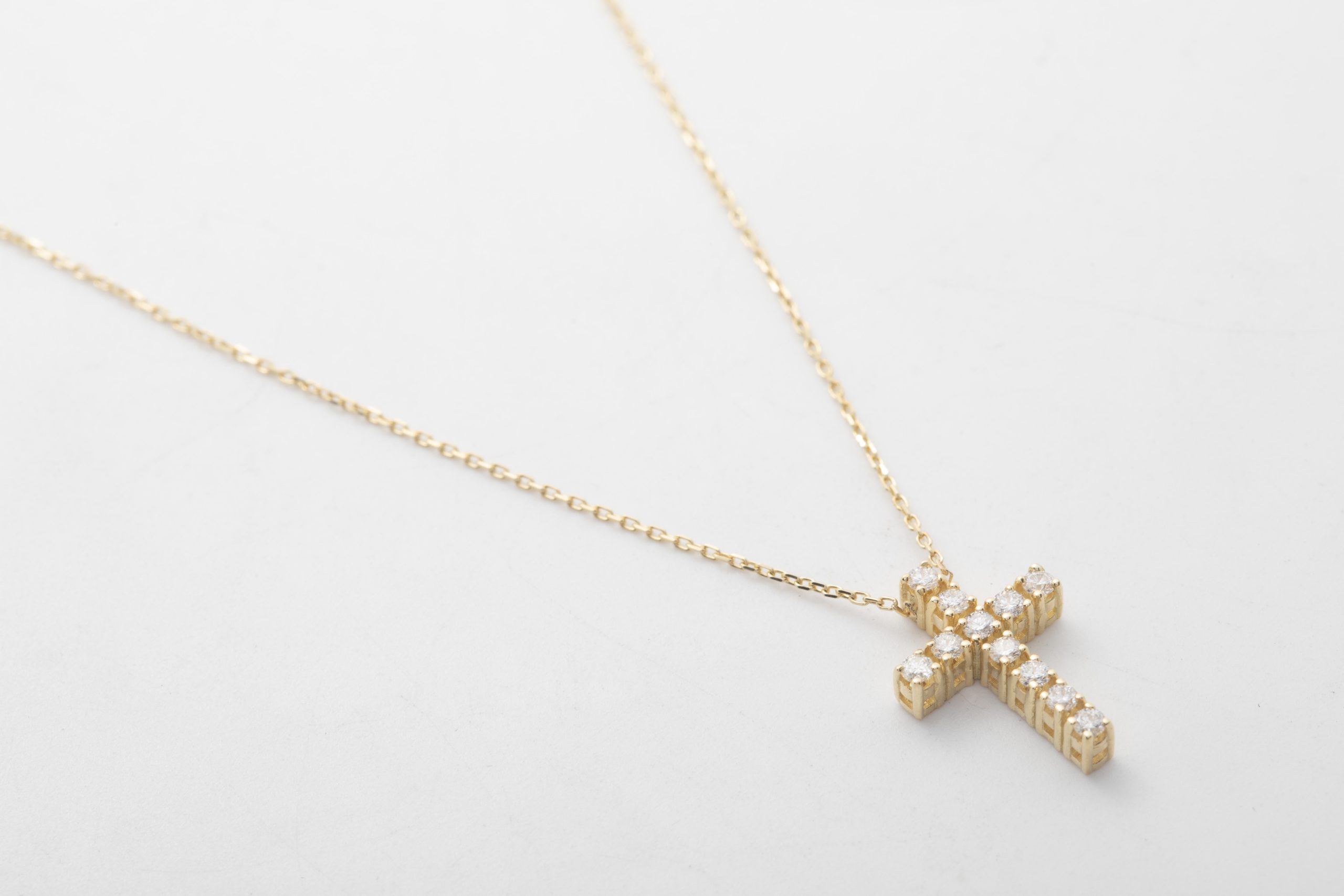 COLLAR CON BRILLANTES