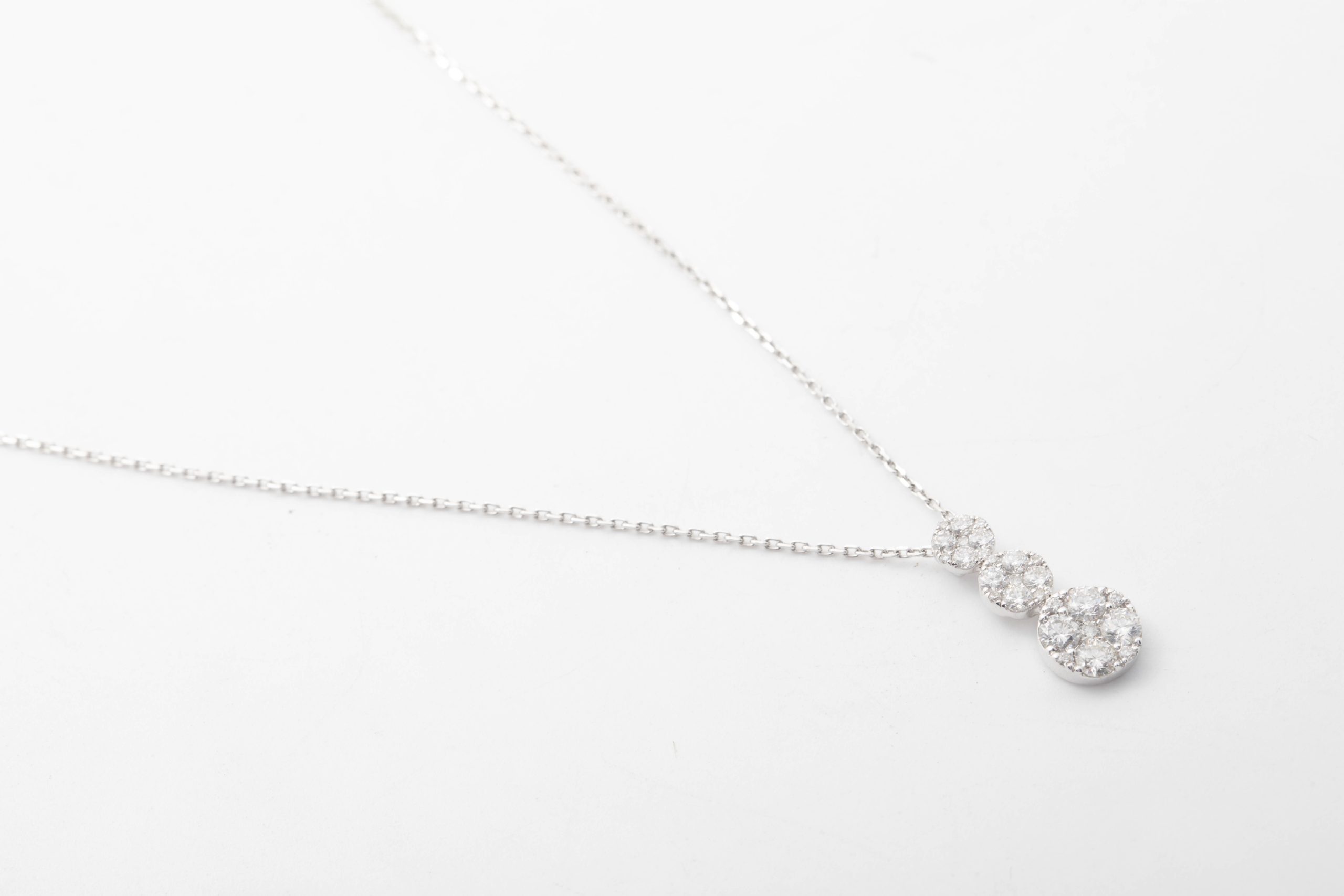 COLLAR CON BRILLANTES