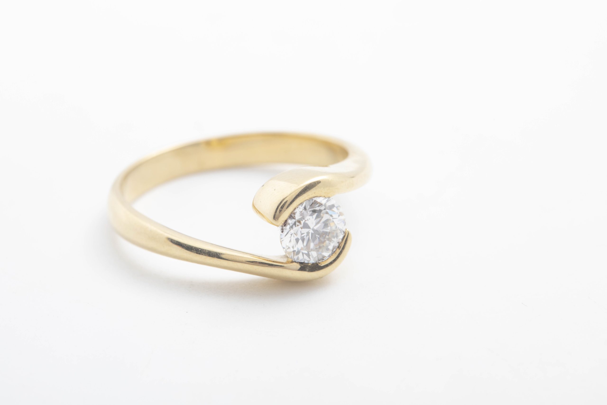 Anillo de compromiso con diamante de 0.55Ct.