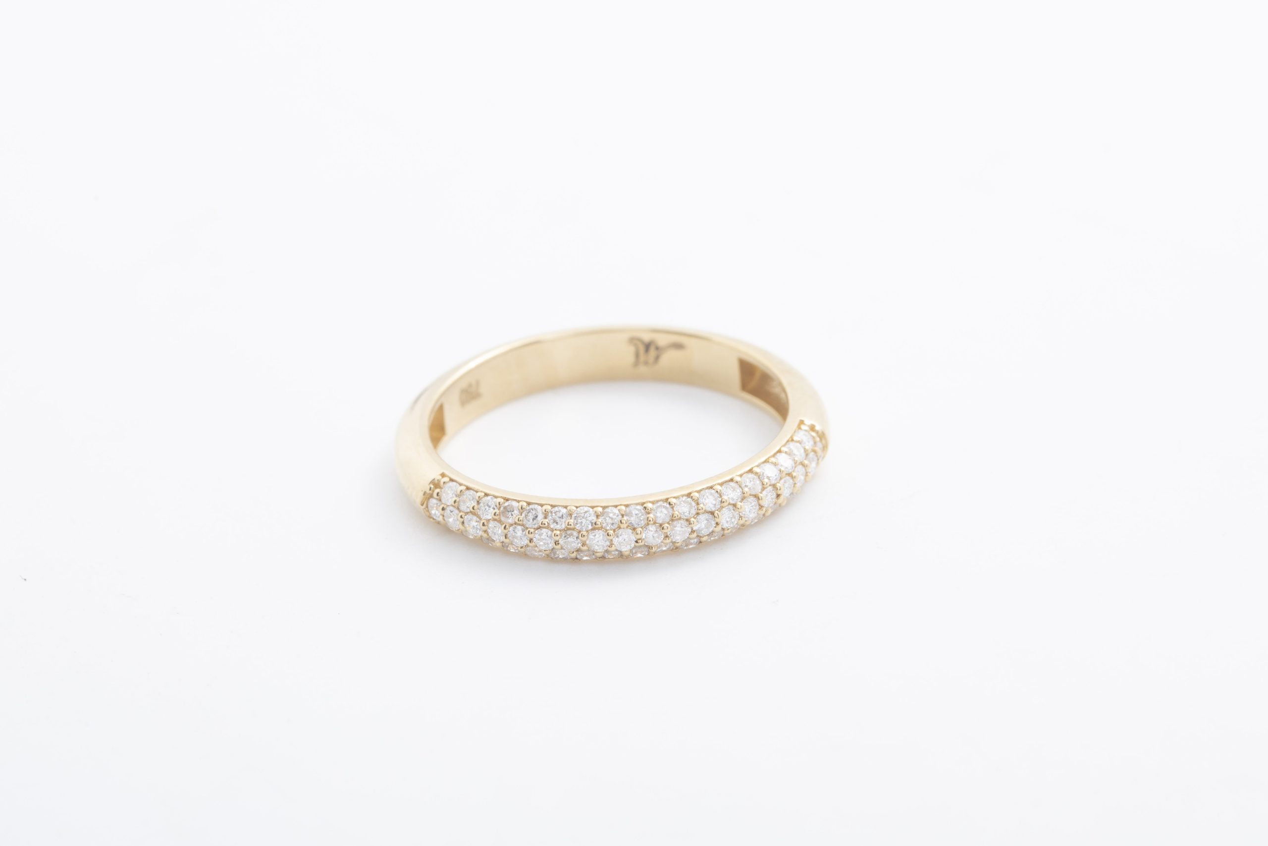 Anillo oro amarillo con diamantes
