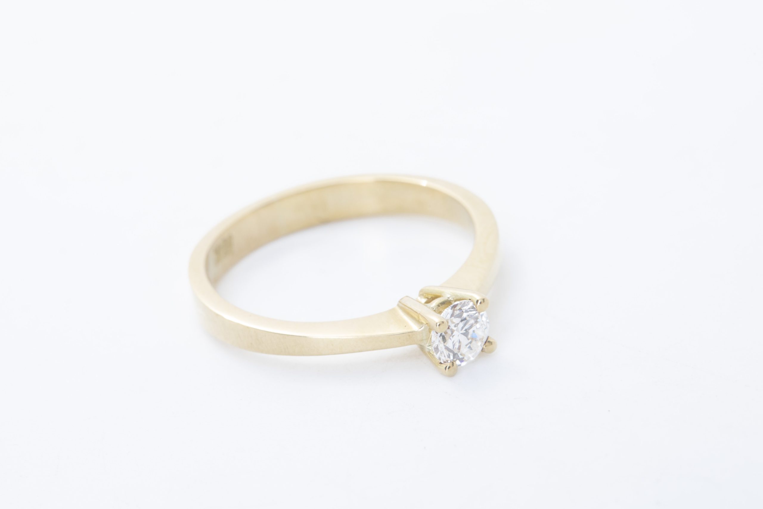 Anillo de compromiso Rocío con diamante 0.29Ct.