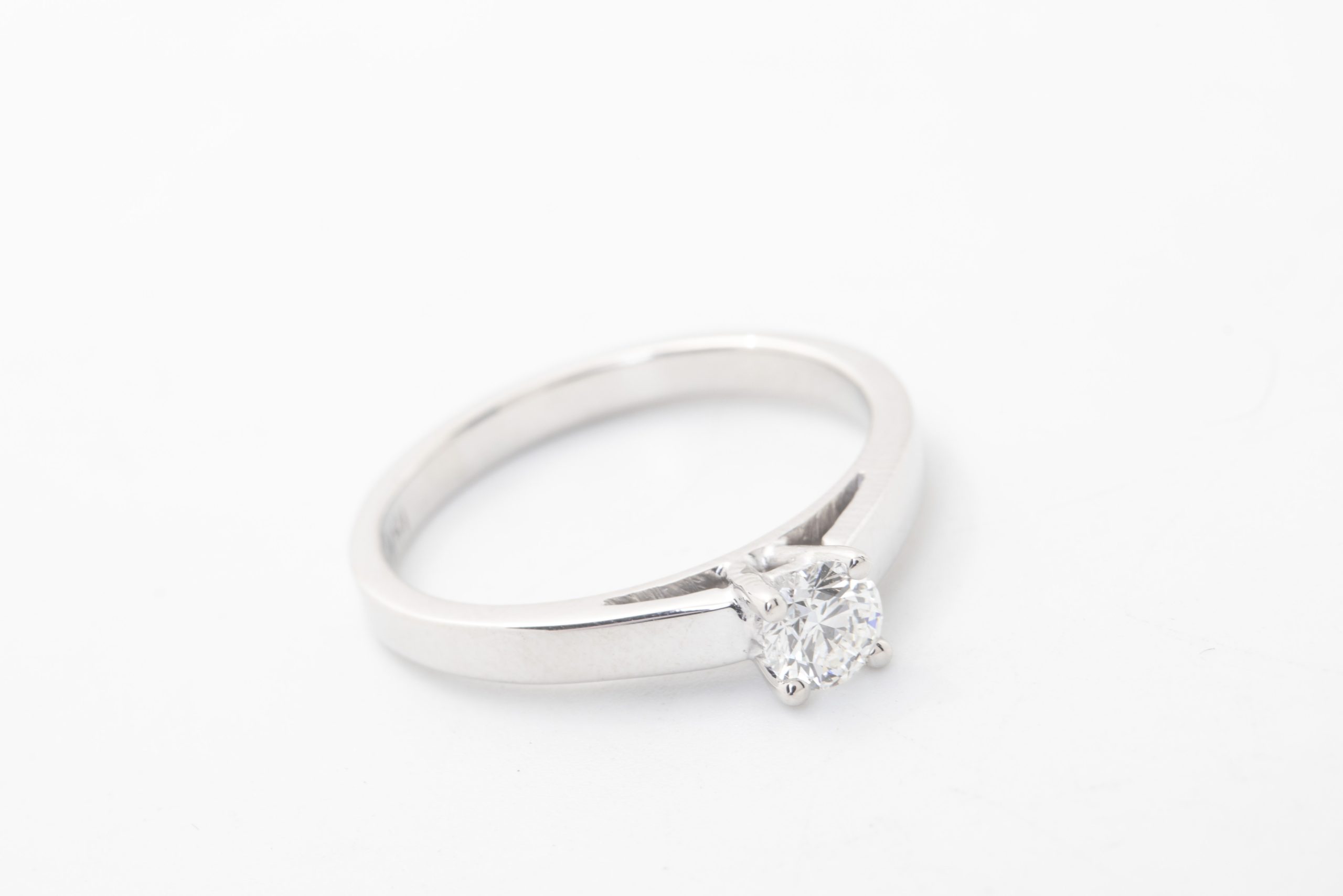 Anillo de compromiso con diamante 0.28Ct