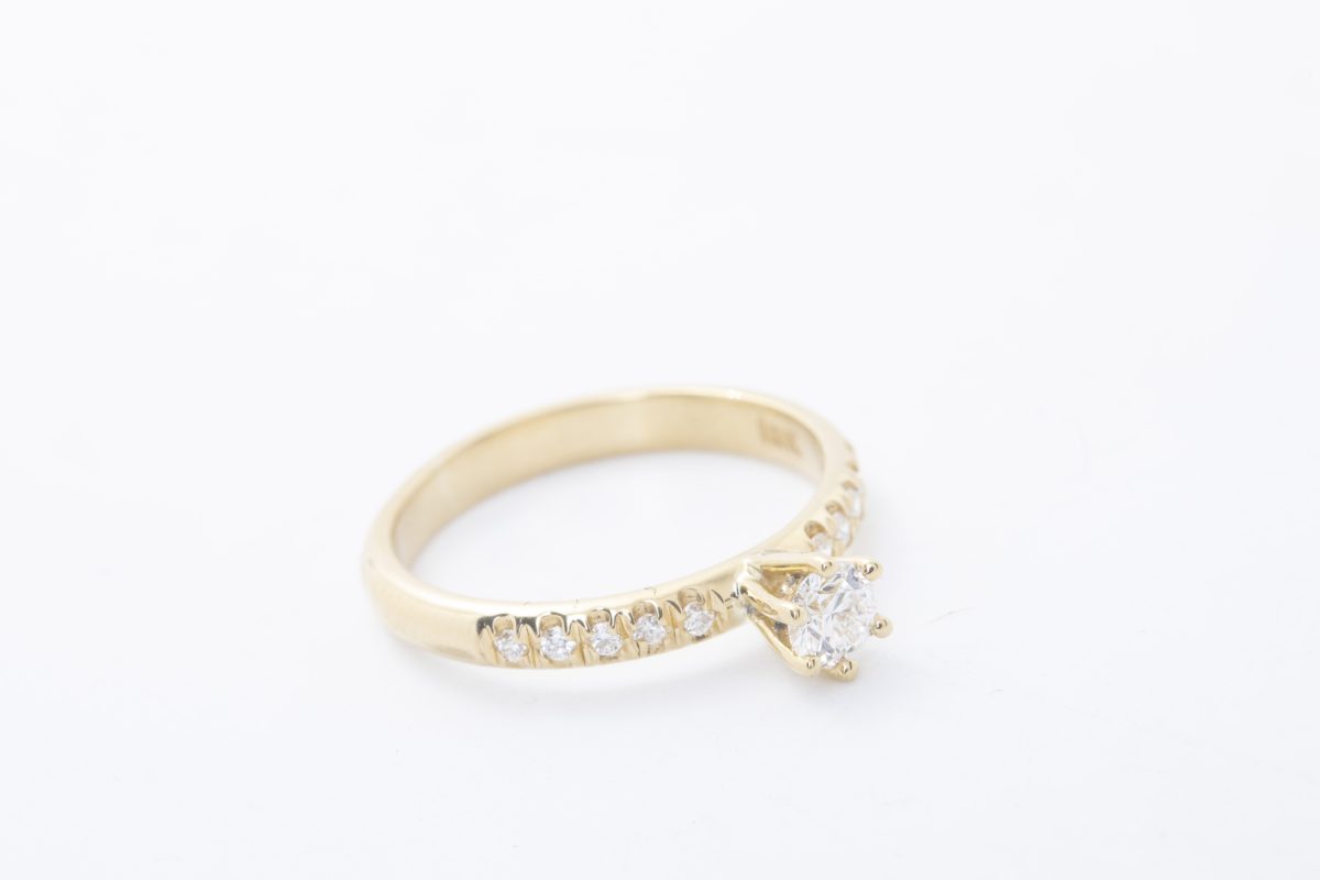 Anillo de compromiso Daniela con diamante 0.24Ct