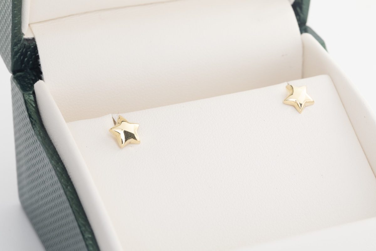 Aretes estrellas de bebé