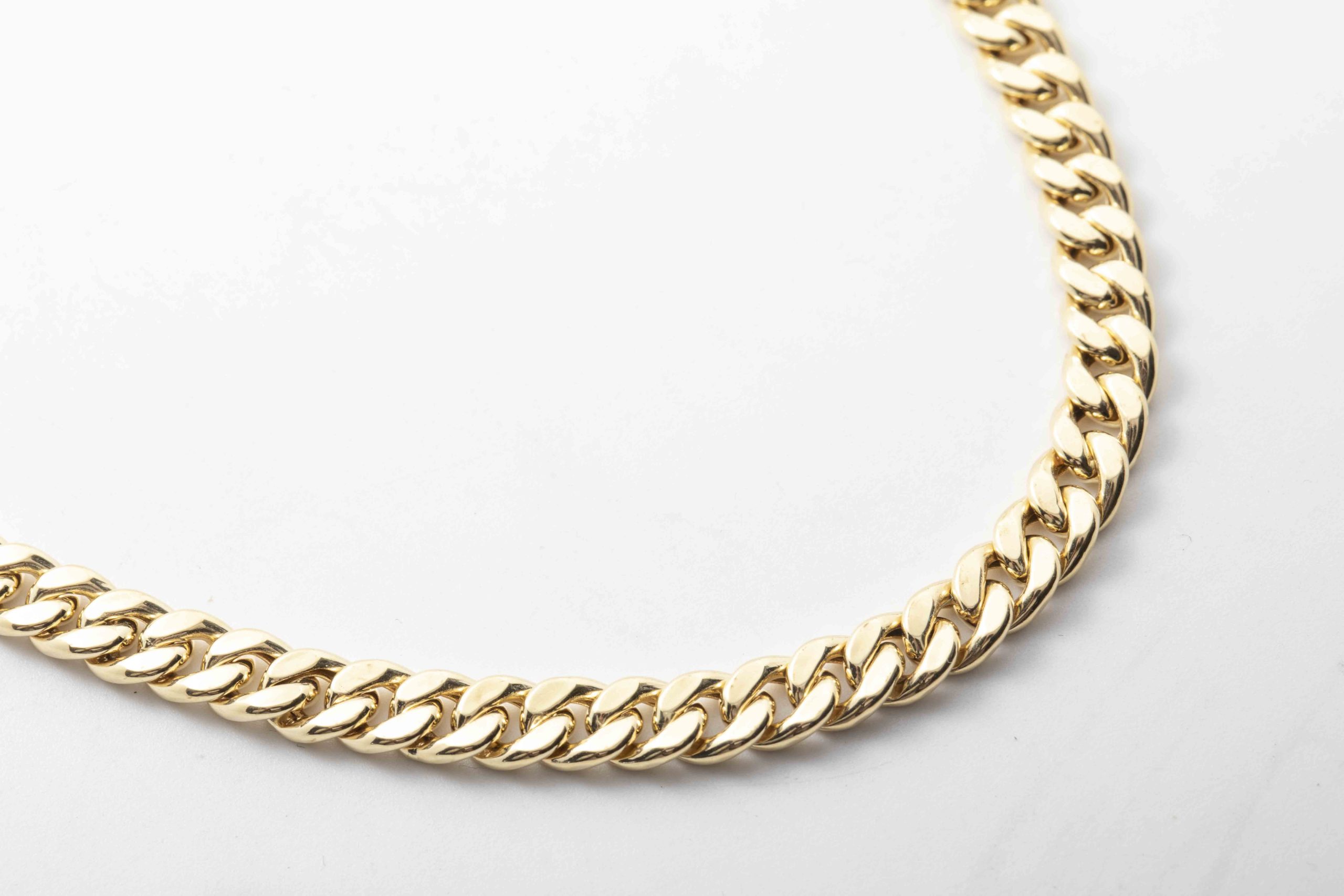Cadena en oro amarillo