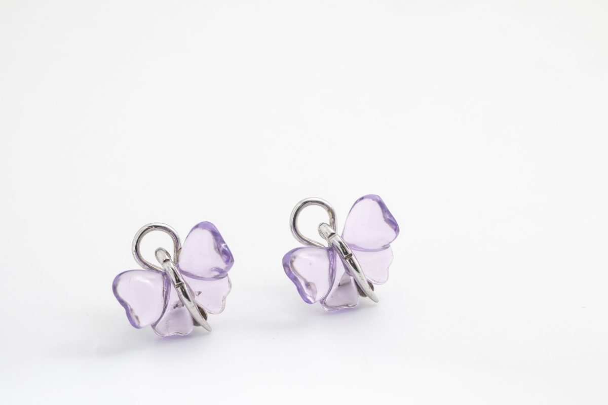 Aretes de mariposa de cristal lila Lalique