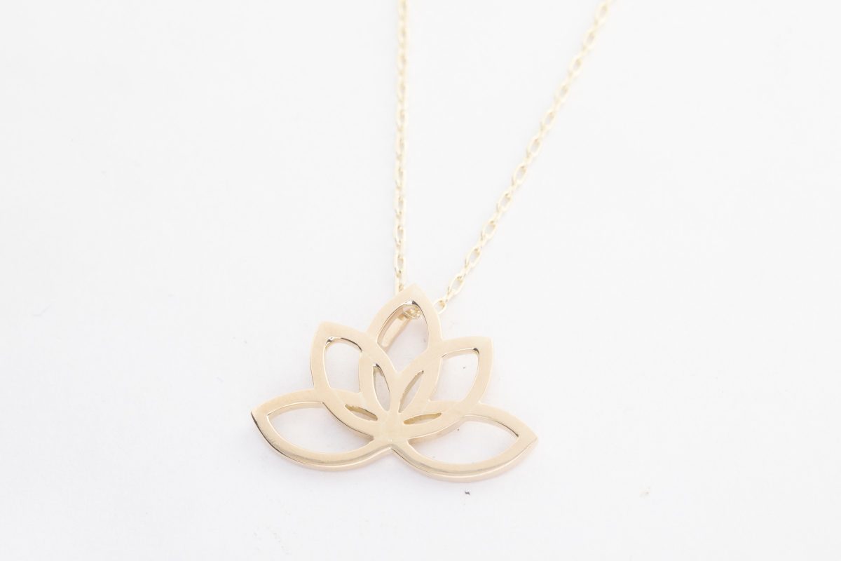Dije flor de Loto