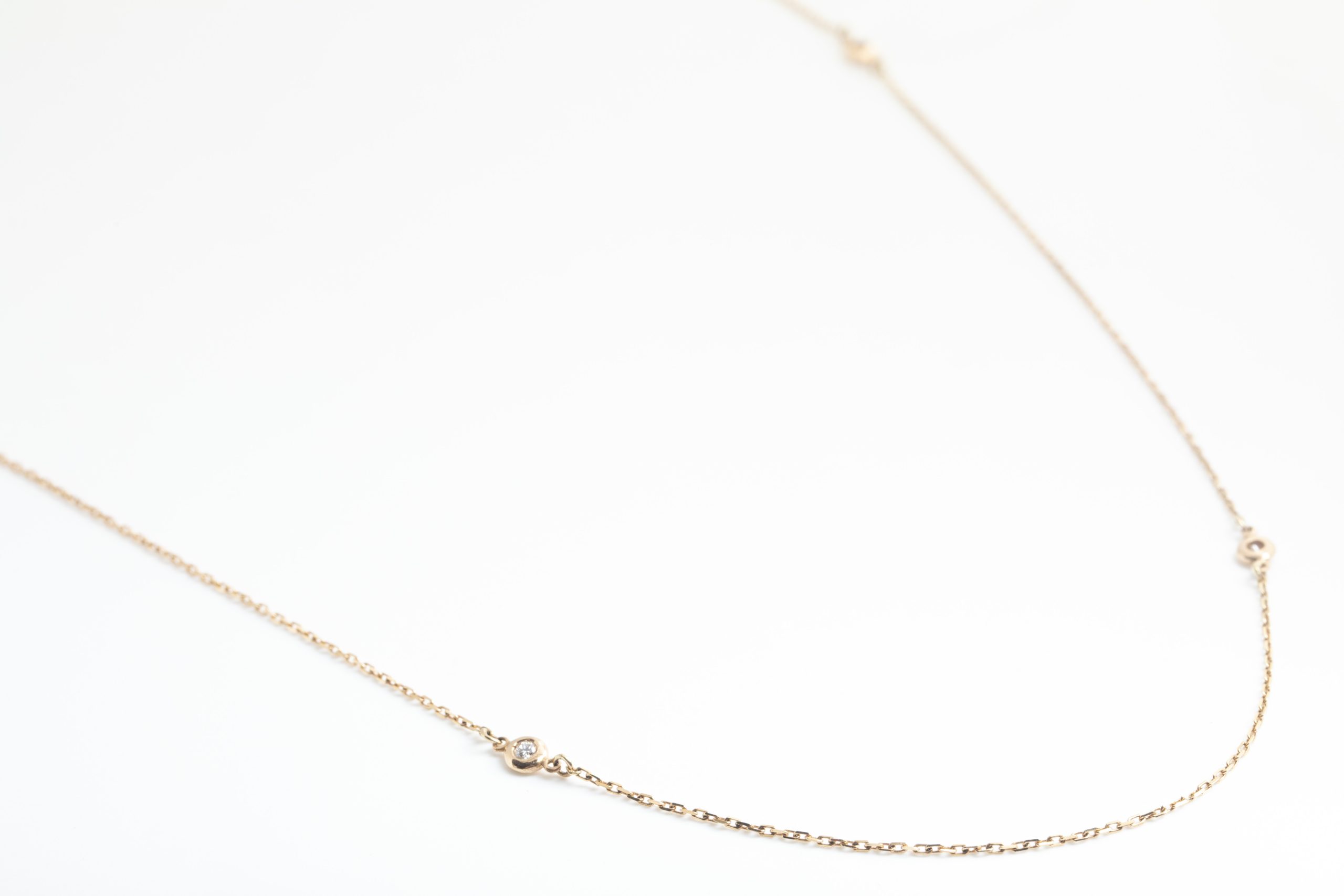 Collar con brillantes en oro rosado