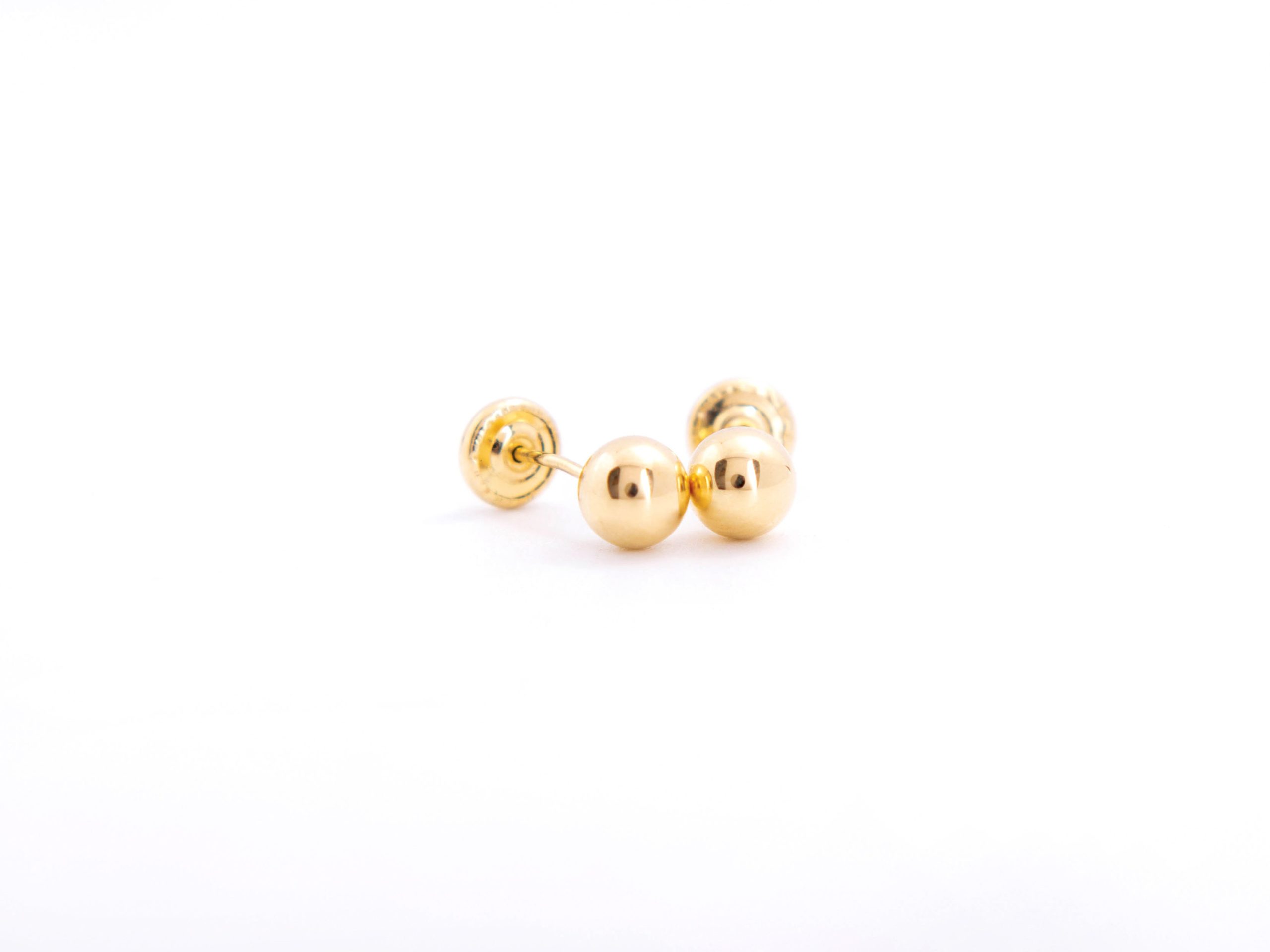 Aretes bolita de bebé