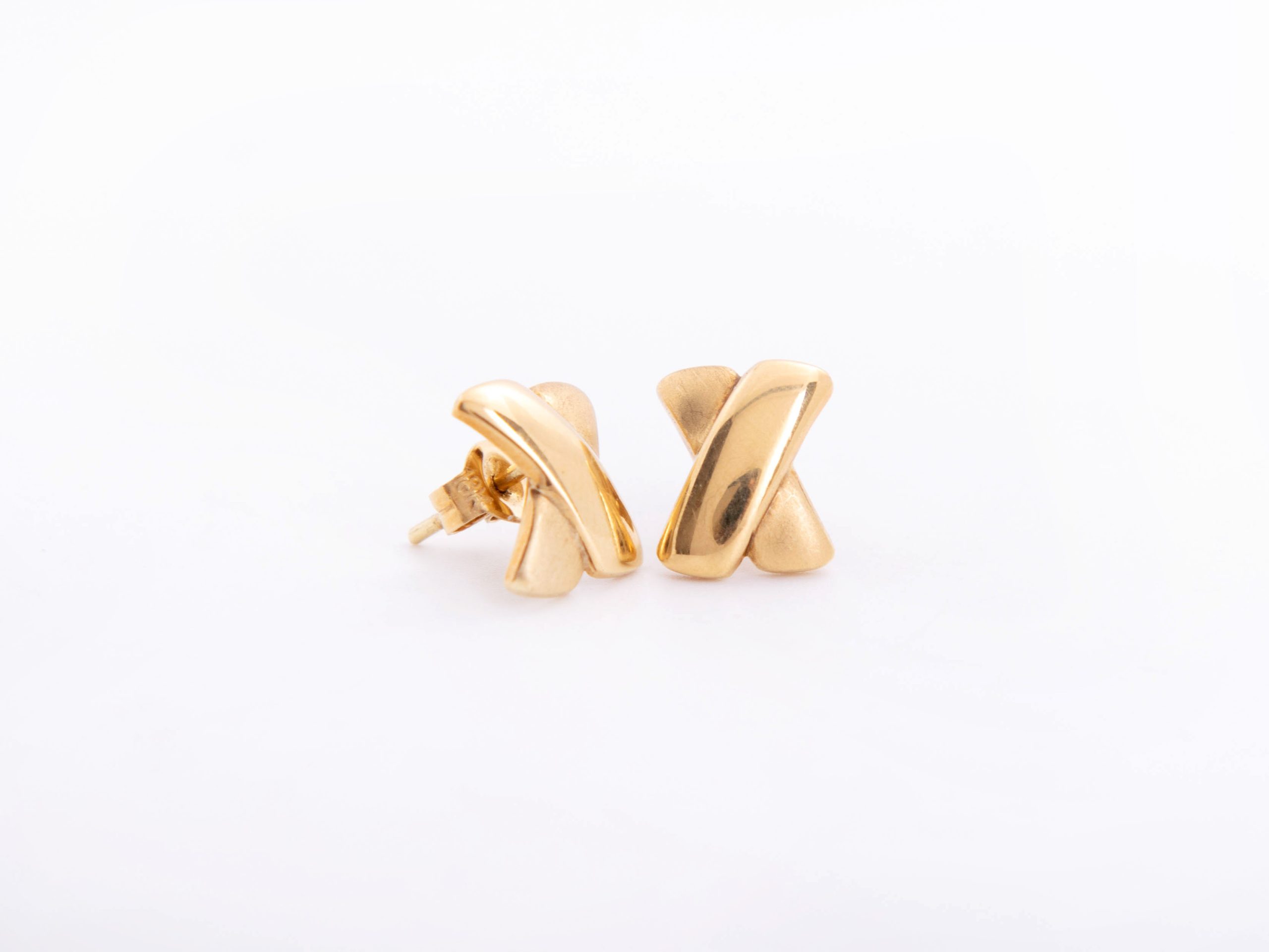 Aretes X