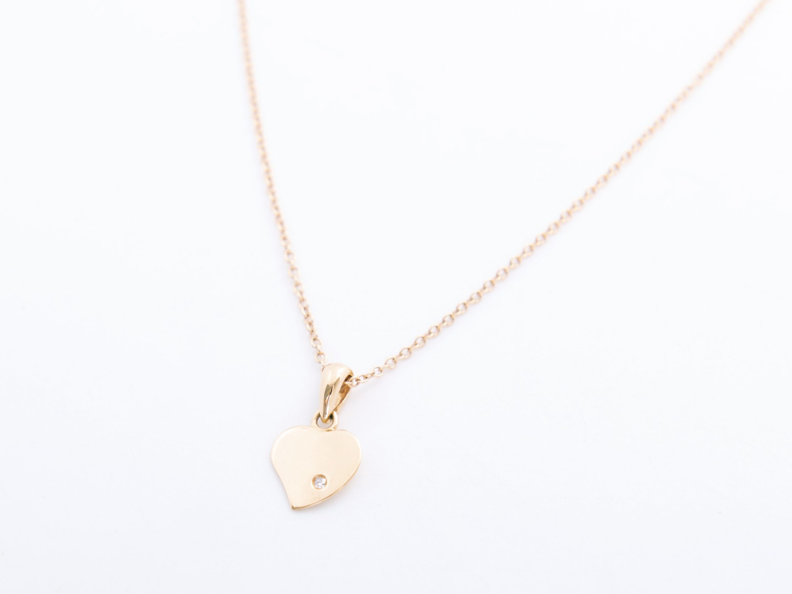 Collar corazón con diamante